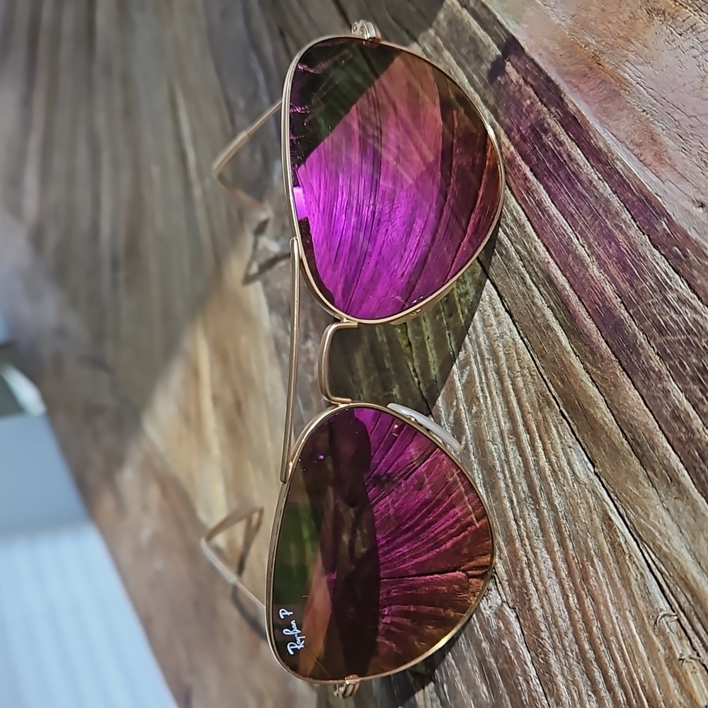 Ray ban sunglasses....polorized